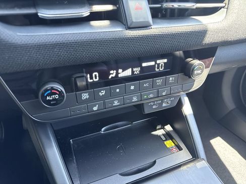 New 2026 Subaru Outback Premium AWD/4WD image 17
