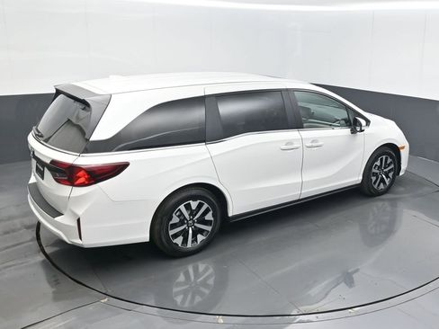 Certified 2026 Honda Odyssey EX-L image 21