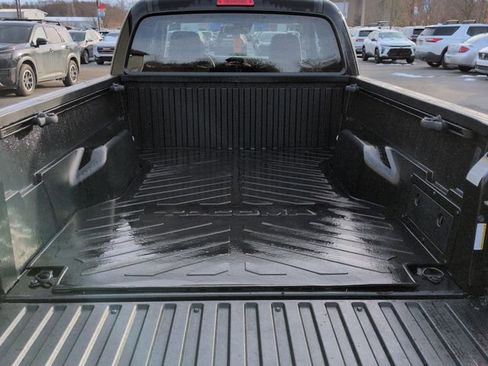 Used 2020 Toyota Tacoma 4x4 Access Cab image 25