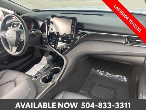 Used 2023 Toyota Camry XSE FWD image 15