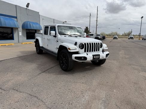 Used 2021 Jeep Gladiator Overland AWD/4WD image 3