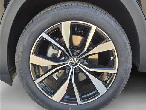 New 2026 Volkswagen Atlas SEL Premium R-Line image 10