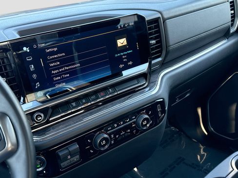 Used 2024 Chevrolet Silverado 2500 LTZ image 26