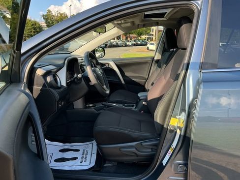 Used 2014 Toyota RAV4 XLE FWD image 11