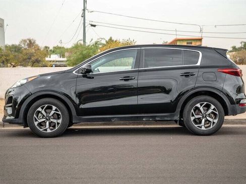 Used 2021 Kia Sportage LX FWD image 2
