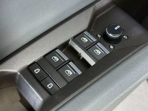 Used 2023 Audi Q4 e-tron Premium Plus w/ Premium Plus image 18