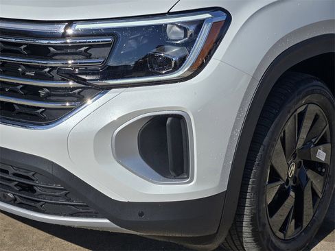 New 2026 Volkswagen Atlas SE image 6