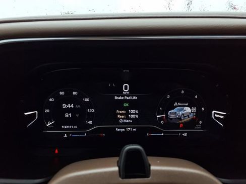 Used 2023 GMC Yukon XL Denali w/ Denali Reserve Package AWD/4WD image 12