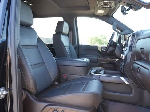 Used 2020 GMC Sierra 2500 Denali w/ Denali Ultimate Package AWD/4WD image 10