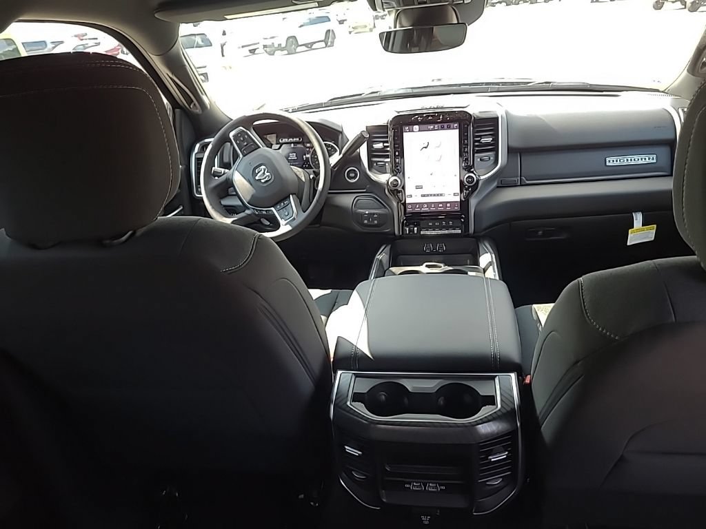 New 2026 RAM 2500 Big Horn AWD/4WD image 28