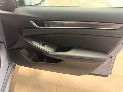 Used 2022 Honda Accord Sport image 28