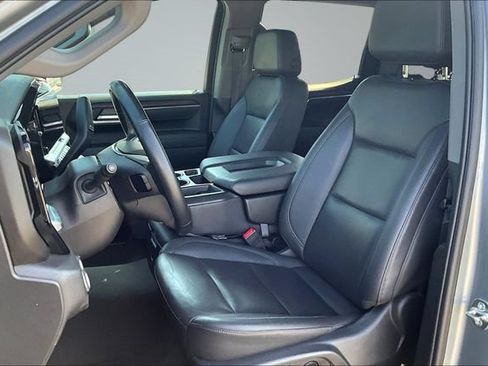 Used 2025 GMC Sierra 1500 SLT AWD/4WD image 23