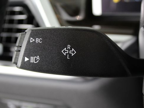 New 2026 BMW X5 xDrive40i w/ M Sport Package image 59