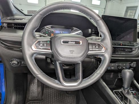 Used 2022 Jeep Compass Latitude w/ Convenience Group AWD/4WD image 36