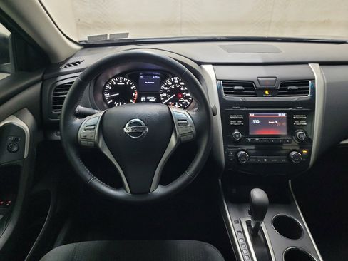 Used 2015 Nissan Altima 2.5 SV w/ Convenience Package FWD image 22