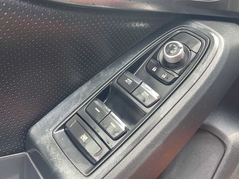 Used 2019 Subaru Crosstrek 2.0i Limited w/ Moonroof Package w/Navigation AWD/4WD image 13