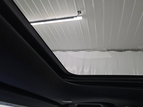 New 2025 Jeep Grand Cherokee Limited image 24