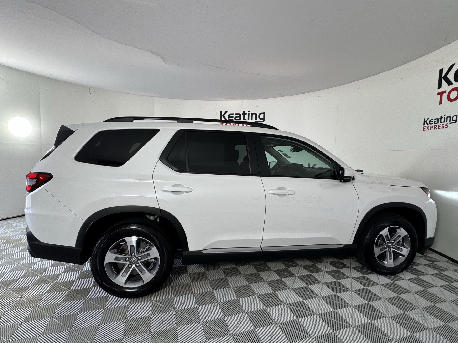 Used 2026 Honda Pilot EX-L image 4