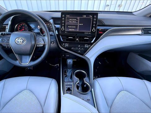 Used 2023 Toyota Camry XSE FWD image 14