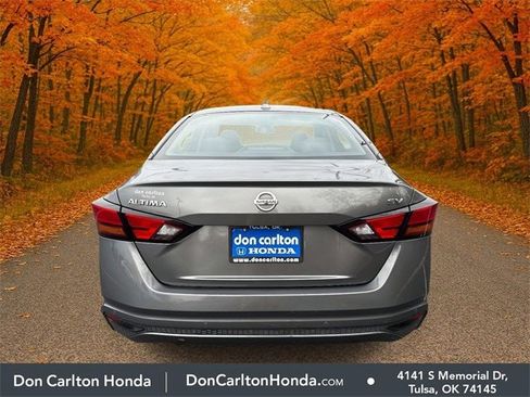 Used 2022 Nissan Altima 2.5 SV image 5