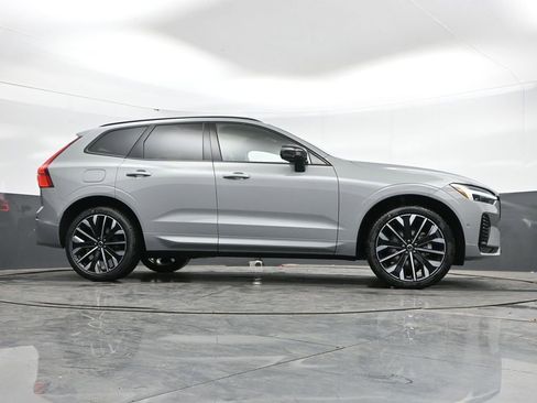 New 2026 Volvo XC60 B5 Ultra w/ Climate Package AWD/4WD image 34