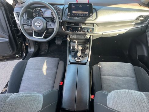 Certified 2023 Nissan Rogue SV image 19