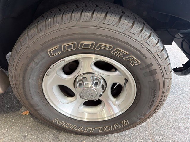 Used 2000 Ford Explorer Eddie Bauer AWD/4WD image 11