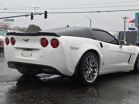 Used 2011 Chevrolet Corvette Grand Sport w/ Preferred Equipment Group image 4