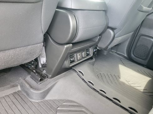 Certified 2021 Chevrolet Silverado 1500 RST AWD/4WD image 32
