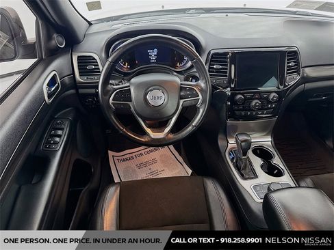 Used 2022 Jeep Grand Cherokee Laredo X image 22