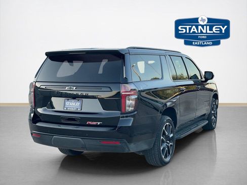 Used 2023 Chevrolet Suburban RST AWD/4WD image 9