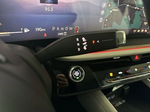 New 2026 Buick Envision Avenir image 16