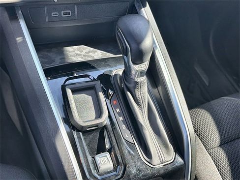 Certified 2024 Chevrolet Colorado LT w/ LT Convenience Package image 15