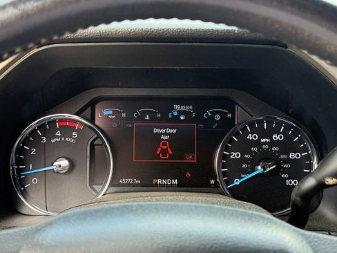 Used 2022 Ford F350 Lariat w/ Black Appearance Package AWD/4WD image 18