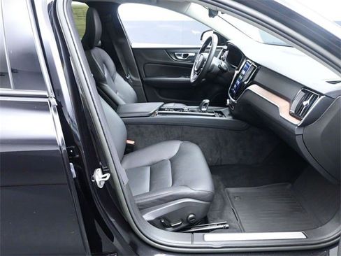 Used 2023 Volvo V60 B5 Cross Country Plus w/ Climate Package AWD/4WD image 26
