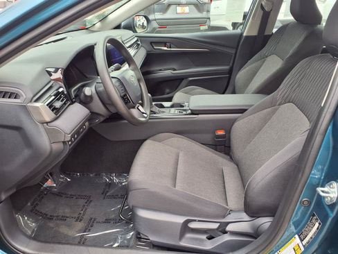 Used 2026 Toyota Camry LE FWD image 16