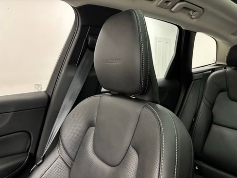 Used 2020 Volvo XC60 T5 Inscription w/ Protection Package Premier image 44