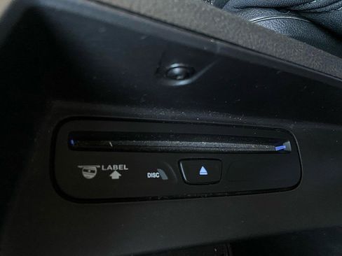 Used 2017 RAM 1500 Laramie image 26