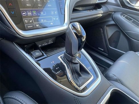 Used 2025 Subaru Outback Touring XT w/ Tech Package 3 image 32