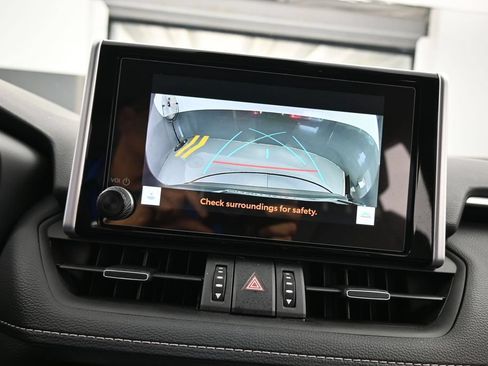Used 2025 Toyota RAV4 XLE Premium FWD image 22