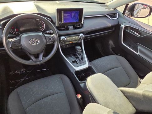 Used 2024 Toyota RAV4 XLE AWD/4WD image 8