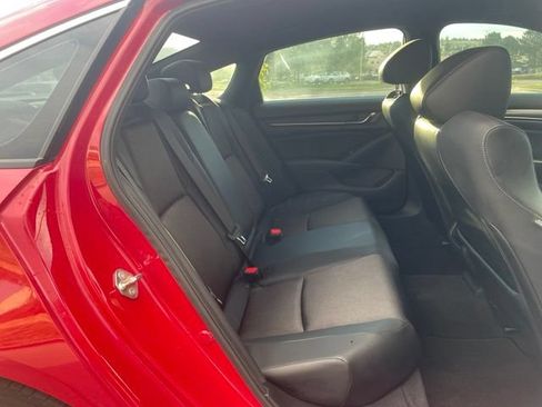 Used 2018 Honda Accord Sport image 30