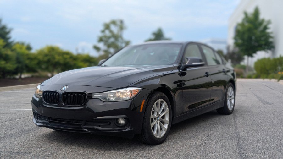 Used 2017 BMW 320i Sedan RWD image 10