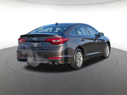 Used 2015 Hyundai Sonata SE image 5