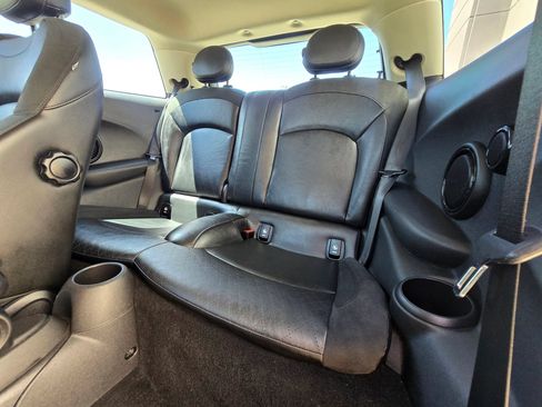 Used 2014 MINI Cooper 2-Door Hardtop FWD image 37