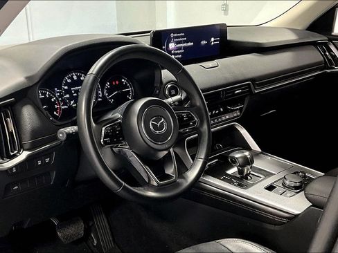 Used 2024 MAZDA CX-90 3.3 Turbo w/ Preferred Plus image 16