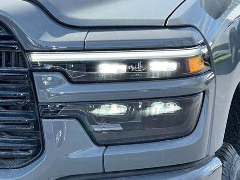 New 2026 RAM 2500 Laramie AWD/4WD image 43
