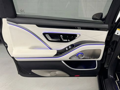 Used 2023 Mercedes-Benz Maybach S 680 4MATIC w/ Manufaktur Leather Package image 53