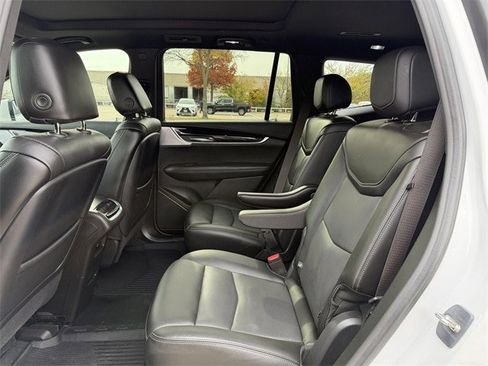 Used 2024 Cadillac XT6 Premium Luxury w/ Technology Package image 29
