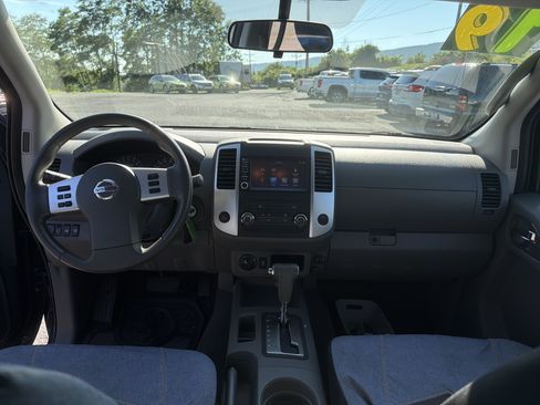 Used 2019 Nissan Frontier SV AWD/4WD image 15
